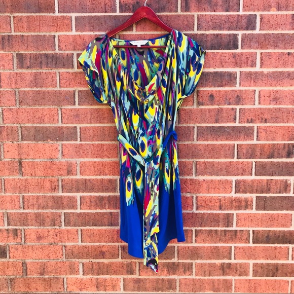 Trina Turk Dresses & Skirts - EUC Trina Turk 100% Silk Pattern Blue 6 Dress
